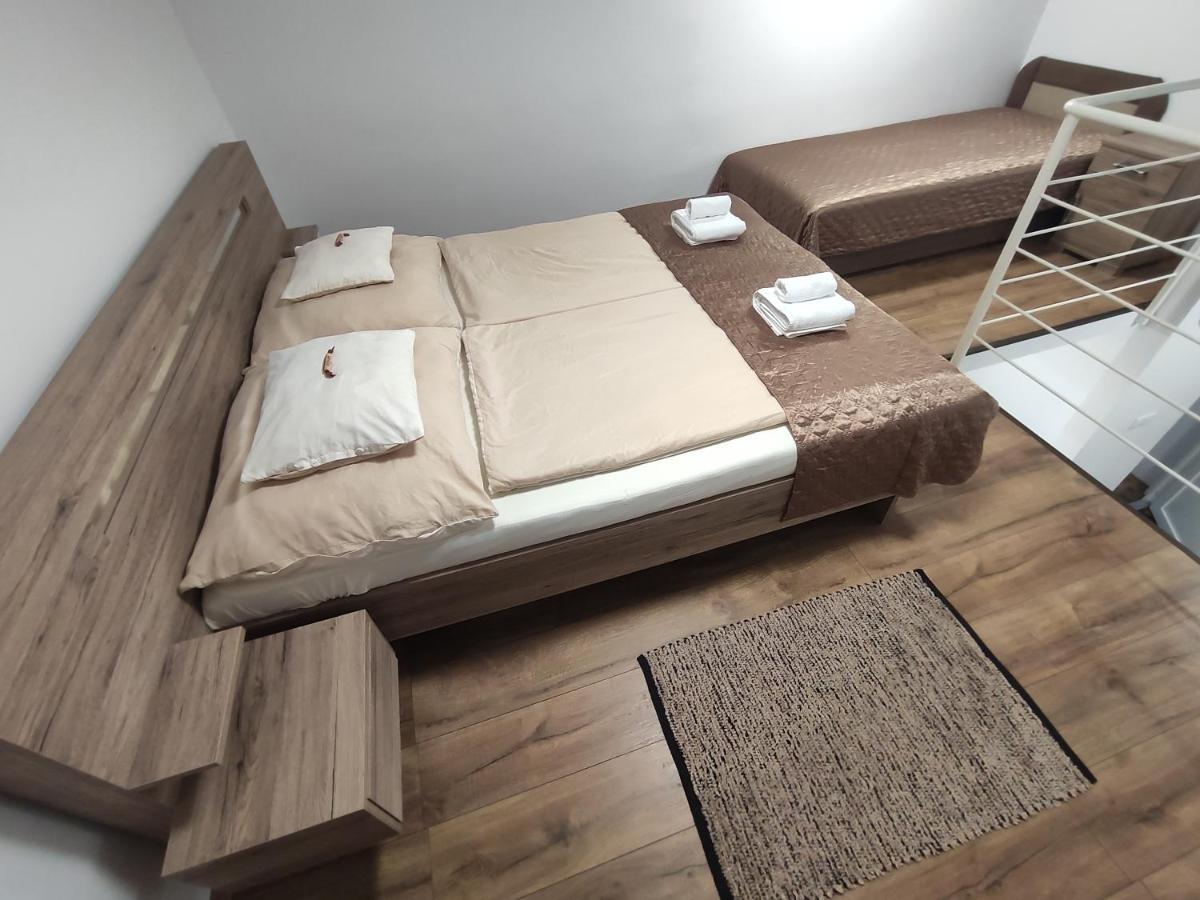 Kossuth Garden Appartement Debrecen Buitenkant foto